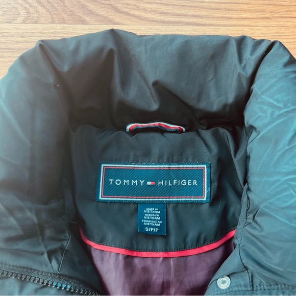 Tommy Hilfiger Long Black Puffer Coat - Picture 4 of 7